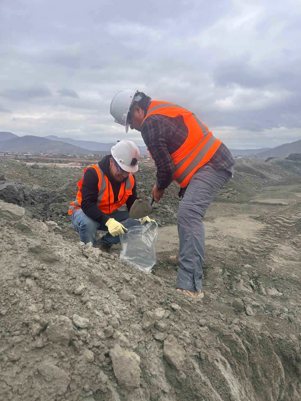 Equipo de Relave Circular en el depósito de relaves de SOMINOR, Tambillos